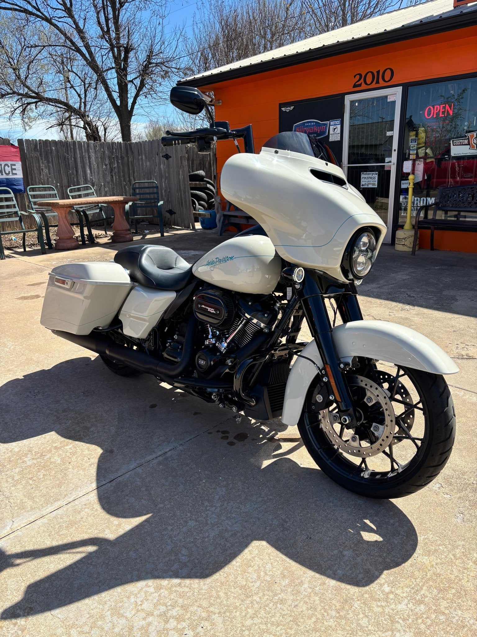 2022 Street Glide Special - The Chrome Link Cycles