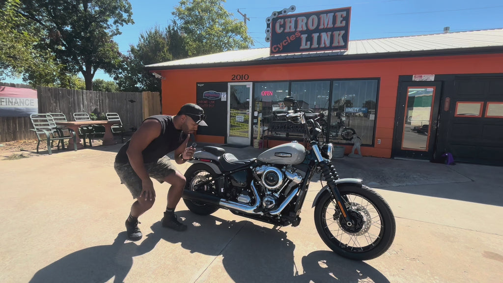 2025 Street Bob 117Ci M8
